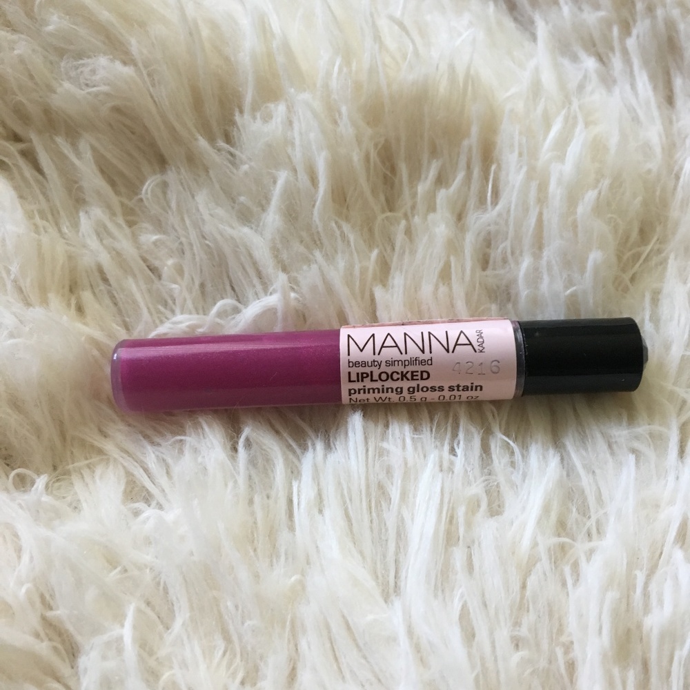 mannakadar liplocked priming gloss stain manna